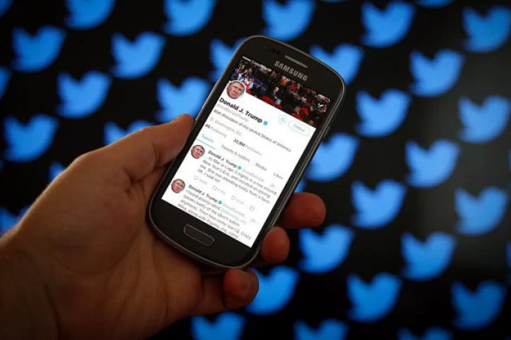 Twitter busca que los usuarios reporten mensajes “engañosos”