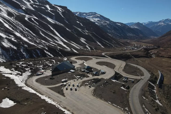 El Paso Cristo Redentor seguirá cerrado para turistas al menos un mes más El Paso Cristo Redentor seguirá cerrado para turistas al menos un mes más