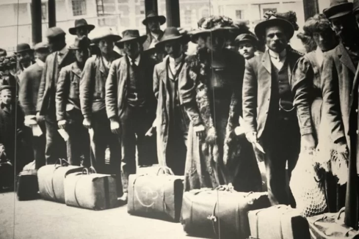 Refugio a ucranianos: las 4 olas migratorias que llegaron al país desde finales del siglo XIX