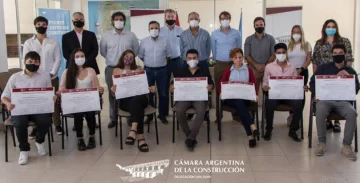 La Cámara de la Construcción realizó el acto de renovación y entrega de Becas Estímulo La Cámara de la Construcción realizó el acto de renovación y entrega de Becas Estímulo