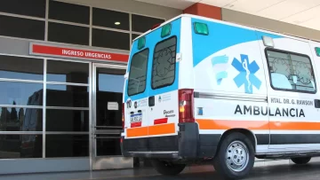 Lo levantaron en la ruta, cayó de la caja de la camioneta y terminó hospitalizado Lo levantaron en la ruta, cayó de la caja de la camioneta y terminó hospitalizado
