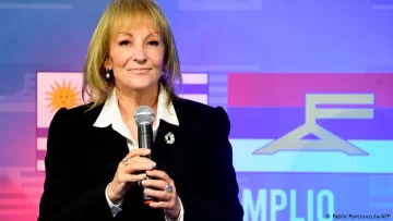 Uruguay cierra escuelas y oficinas públicas por el avance del coronavirus