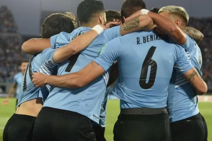Uruguay le ganó a Venezuela y sueña con Qatar 2022