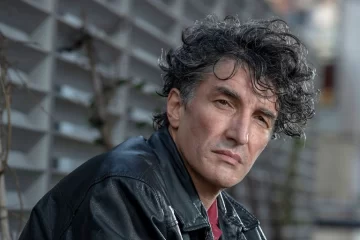 Willy Crook, en coma farmacológico tras sufrir un ACV