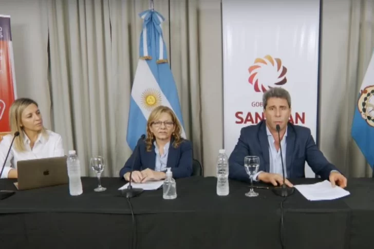 Recortan 30% los sueldos de funcionarios para reasignar fondos para emergencia