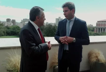 Un alto dirigente de JxC salió a apoyar a Uñac en la pelea por los subsidios para los micros Un alto dirigente de JxC salió a apoyar a Uñac en la pelea por los subsidios para los micros