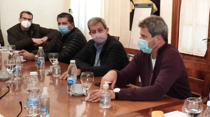 El Gobierno de San Juan difundió los detalles de la adhesión al confinamiento El Gobierno de San Juan difundió los detalles de la adhesión al confinamiento