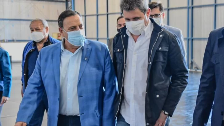 Uñac y otros gobernadores llegan a La Rioja para reunirse con Fernández Uñac y otros gobernadores llegan a La Rioja para reunirse con Fernández