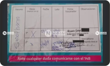 Fue a vacunarse y le dieron una combinación que no está aprobada Fue a vacunarse y le dieron una combinación que no está aprobada