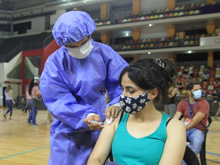 En San Juan ya se aplicaron 8.114 dosis de las 11.500 que recibió de la Nación En San Juan ya se aplicaron 8.114 dosis de las 11.500 que recibió de la Nación