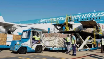 Preparan el segundo vuelo a Moscú para traer más vacunas contra el Covid Preparan el segundo vuelo a Moscú para traer más vacunas contra el Covid