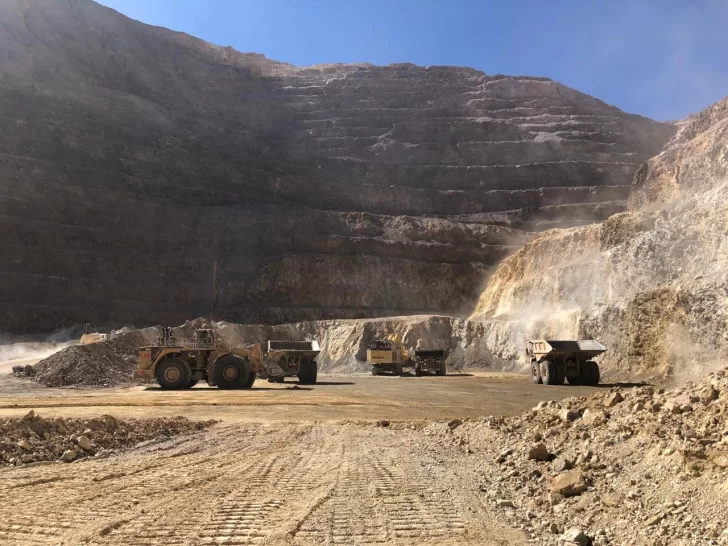 Barrick dispuso que sólo subirán a Veladero personas de San Juan Barrick dispuso que sólo subirán a Veladero personas de San Juan