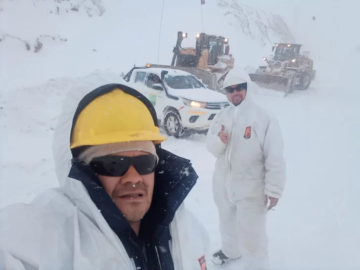 Postales de Veladero bajo la nieve