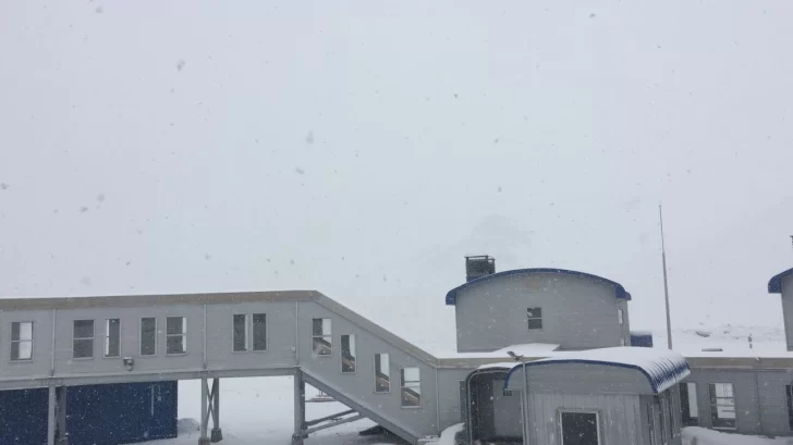 Con -20 grados de temperatura, Veladero amaneció teñido de blanco Con -20 grados de temperatura, Veladero amaneció teñido de blanco