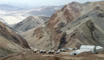 Detectaron el primer caso de Covid-19 en un minero de Veladero y aislaron a 3 trabajadores Detectaron el primer caso de Covid-19 en un minero de Veladero y aislaron a 3 trabajadores