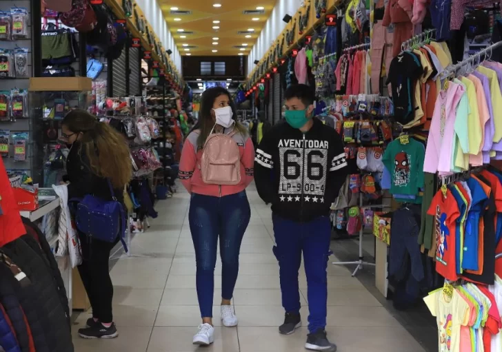 Las ventas minoristas cayeron 8% en diciembre y cerraron 2020 con una baja de más del 21% Las ventas minoristas cayeron 8% en diciembre y cerraron 2020 con una baja de más del 21%