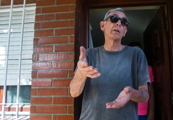 Delincuentes vestidos de policías robaron casi $3 millones a un matrimonio de jubilados