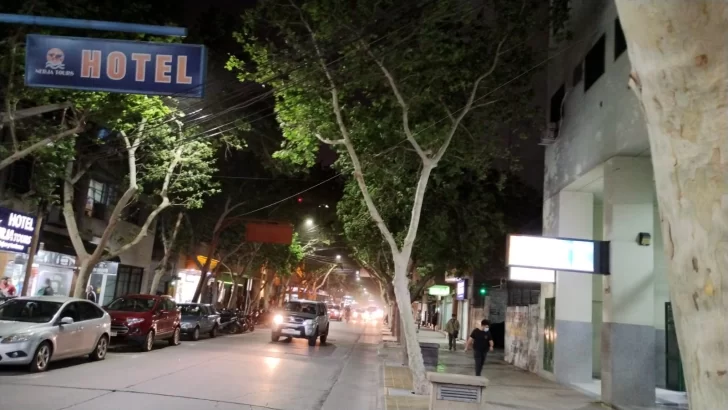 El Sur golpea fuerte y provoca un descenso en la temperatura, que este sábado rondará los 22° El Sur golpea fuerte y provoca un descenso en la temperatura, que este sábado rondará los 22°