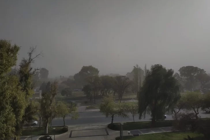 Rige un nuevo alerta por viento Zonda para toda la provincia y durante casi todo el sábado