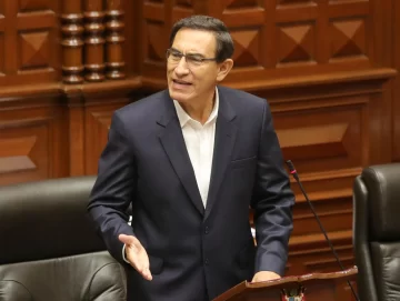 Tras sortear la destitución, Vizcarra quedó apuntado por el Ministerio Público