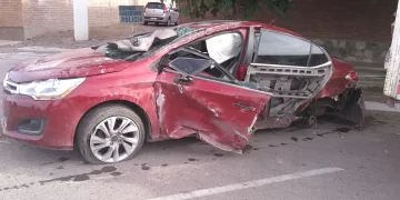 Violento vuelco en Angaco: una mujer se fracturó el cráneo y está grave