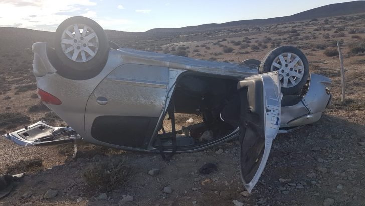 Viajaban desde San Luis y volcaron en Las Casuarinas: no hubo heridos de importancia