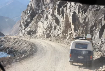 El Paso de Agua Negra continuará cerrado este lunes por las crecidas