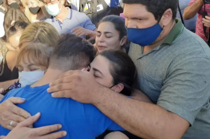 La hermana del Wey Zapata que recorrió casi 12.000 kilómetros para despedirlo