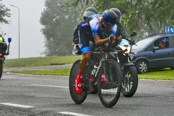 Laureano Rosas rompió los relojes en el Tour del Porvenir y es el nuevo líder Laureano Rosas rompió los relojes en el Tour del Porvenir y es el nuevo líder