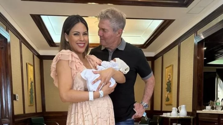 Barby Franco y Fernando Burlando presentaron a su hija Barby Franco y Fernando Burlando presentaron a su hija