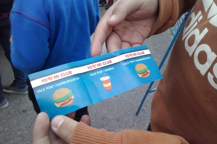 El patio de comida, a pleno