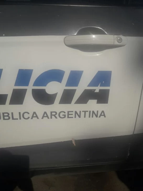 Cayeron por apedrear y robarle a un camión de Bomberos que fue a un incendio Cayeron por apedrear y robarle a un camión de Bomberos que fue a un incendio