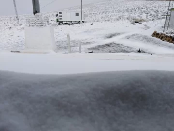[FOTOS] En pleno noviembre nevó en San Juan