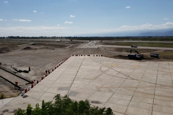 Mirá las fotos del inicio de obras en la pista del Aeropuerto