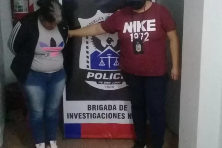 Entran a una casa, tiran una pared y se roban hasta el juego de comedor
