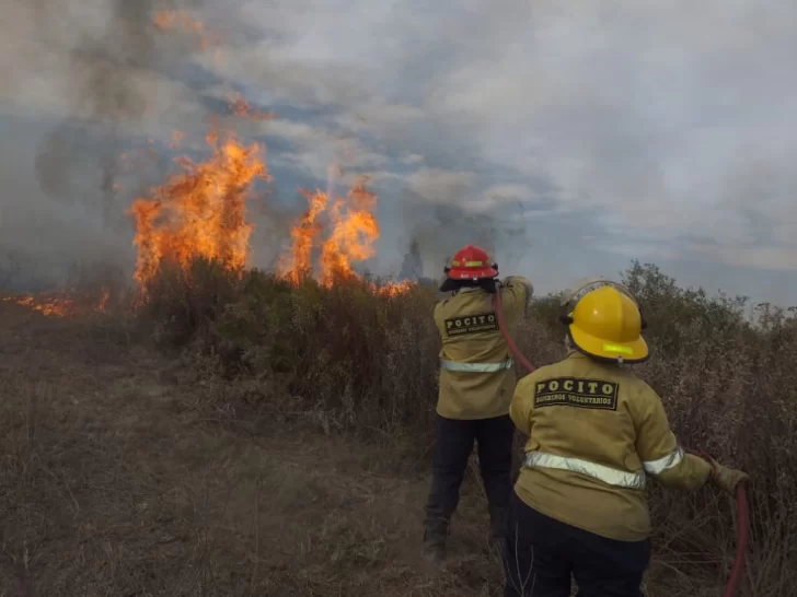 Controlaron un incendio de pasturas que creen que fue iniciado intencionalmente Controlaron un incendio de pasturas que creen que fue iniciado intencionalmente