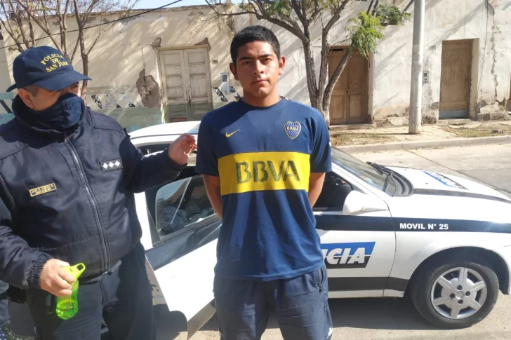 Le robó a su vecina y él mismo denunció el hurto: su madrastra lo entregó