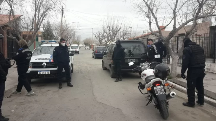 Lo detuvieron tras romper una ventana y robar dos televisores Lo detuvieron tras romper una ventana y robar dos televisores