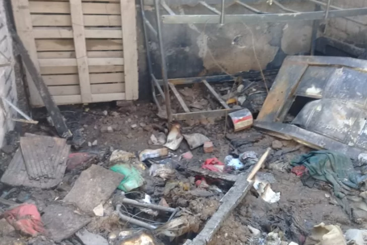 Perdieron todo en un incendio: necesitan desde ropa hasta ladrillos para volver a empezar
