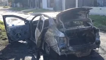 Macabro: encontraron un cadáver calcinado en el baúl de un auto Macabro: encontraron un cadáver calcinado en el baúl de un auto