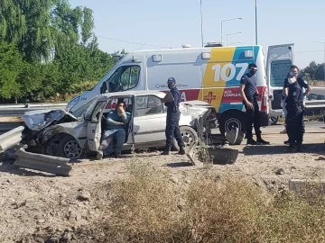 Al menos dos heridos por otro accidente en el peligroso cruce de Ruta 40 y Calle 11 Al menos dos heridos por otro accidente en el peligroso cruce de Ruta 40 y Calle 11