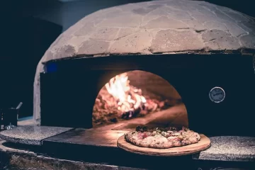De la pizza a la fabricación de hornos pizzeros napolitanos De la pizza a la fabricación de hornos pizzeros napolitanos