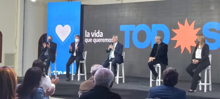 Fernández, en San Juan: “Todo indica que estamos en el camino correcto” Fernández, en San Juan: “Todo indica que estamos en el camino correcto”