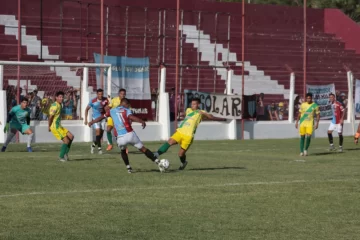 Alianza goleaba, pero el partido fue suspendido por una agresión al árbitro Alianza goleaba, pero el partido fue suspendido por una agresión al árbitro