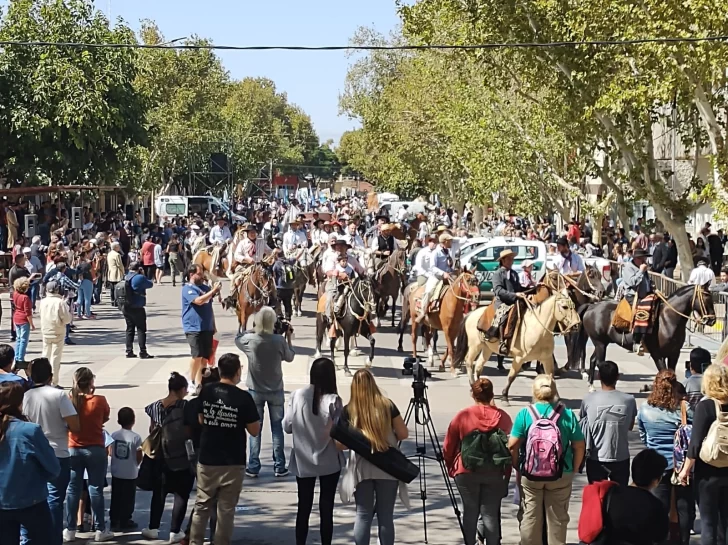 La Cabalgata de la Fe regresó con más de cinco mil jinetes La Cabalgata de la Fe regresó con más de cinco mil jinetes