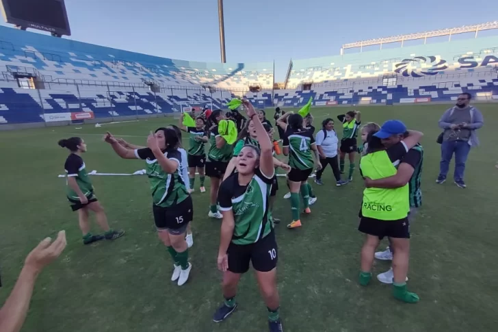 Racing de Jáchal lo dio vuelta y se metió en la historia de la Copa de Campeones