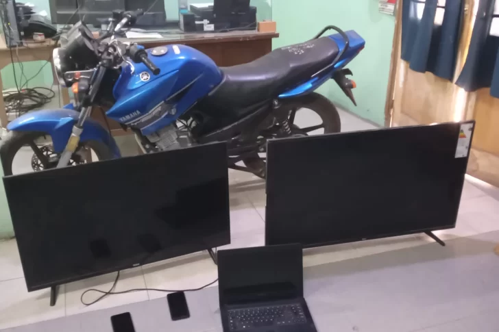 Se va a trabajar y le entran a robar: cae uno y hallan el botín