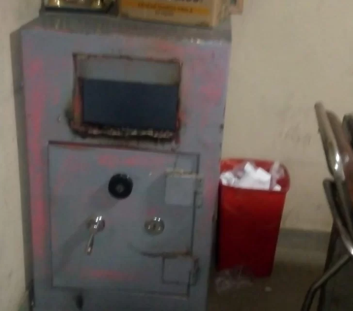 Destrozaron la caja fuerte de una estación de servicio y robaron más de $4.500.000 Destrozaron la caja fuerte de una estación de servicio y robaron más de $4.500.000