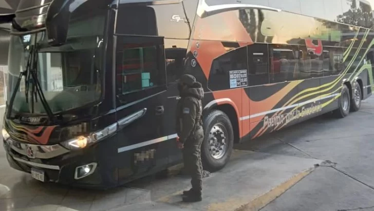 Un sujeto que viajaba desde Córdoba fue detenido con dos kilos de cocaína en Vallecito Un sujeto que viajaba desde Córdoba fue detenido con dos kilos de cocaína en Vallecito