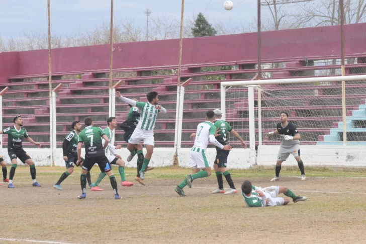 Desamparados acumuló su 7º partido sin ganar y sigue hundido en zona de descenso